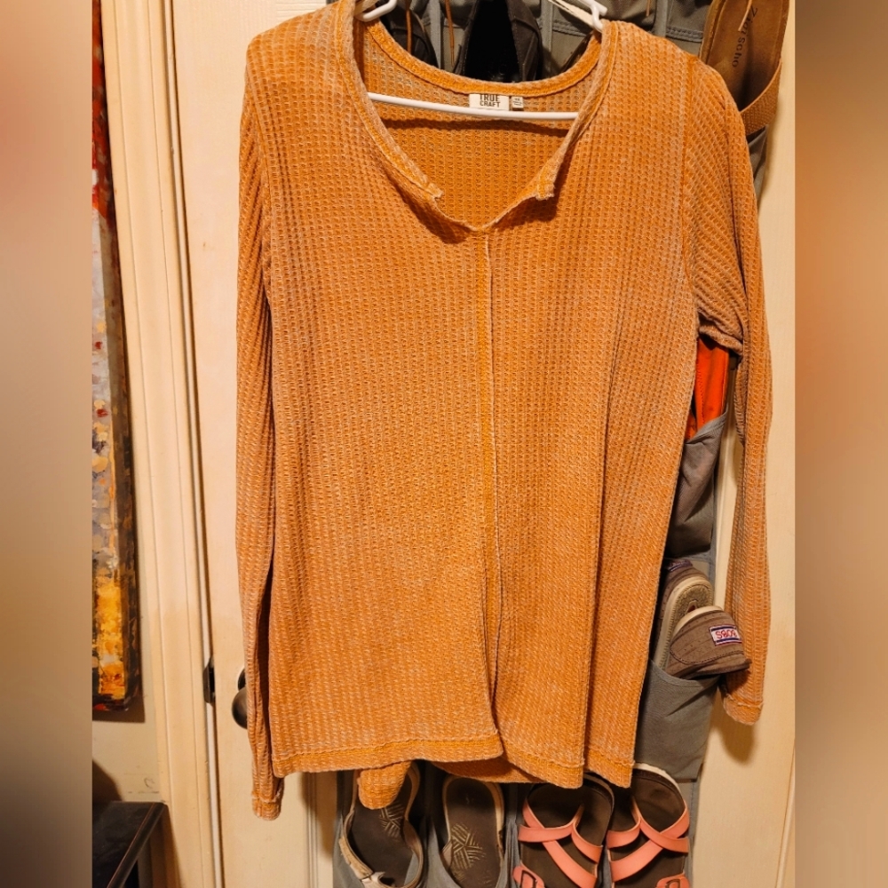 True craft long-sleeved waffle shirt, size L
